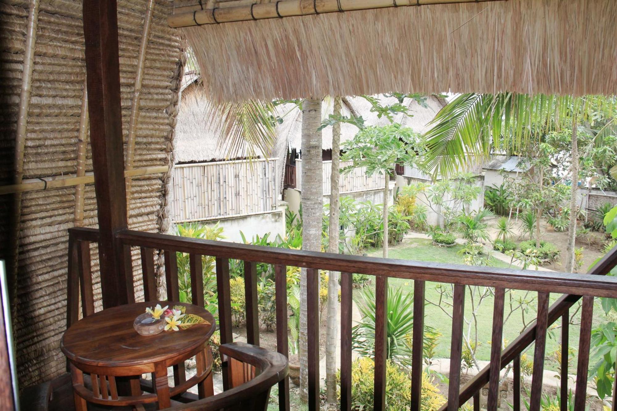 Molamola House Hotell Lembongan Rum bild