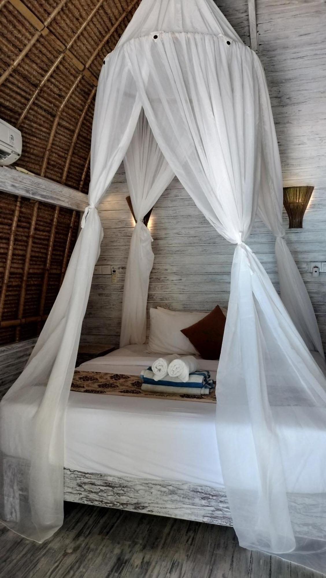 Molamola House Hotell Lembongan Exteriör bild